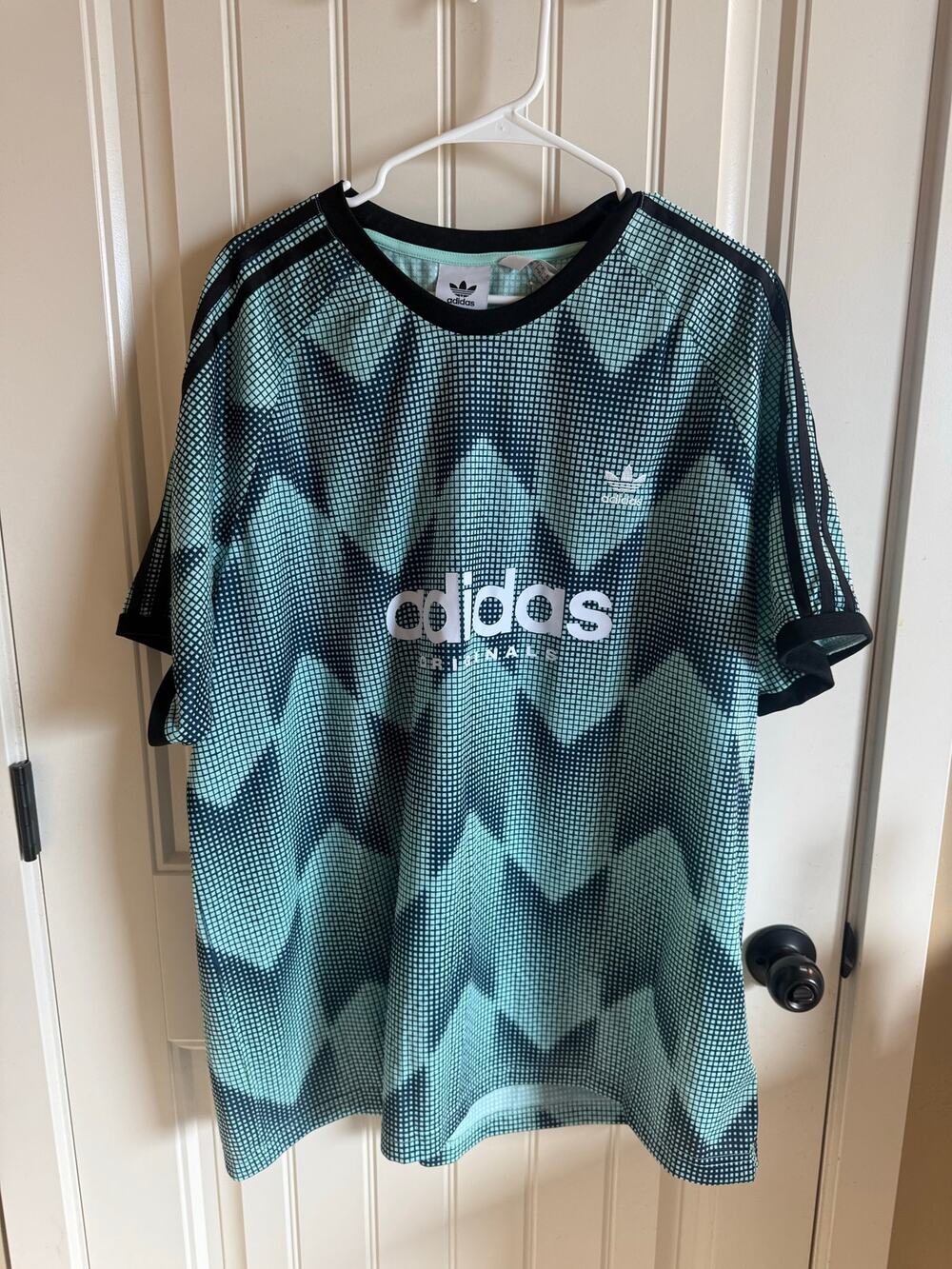 Men’s Adidas t shirt